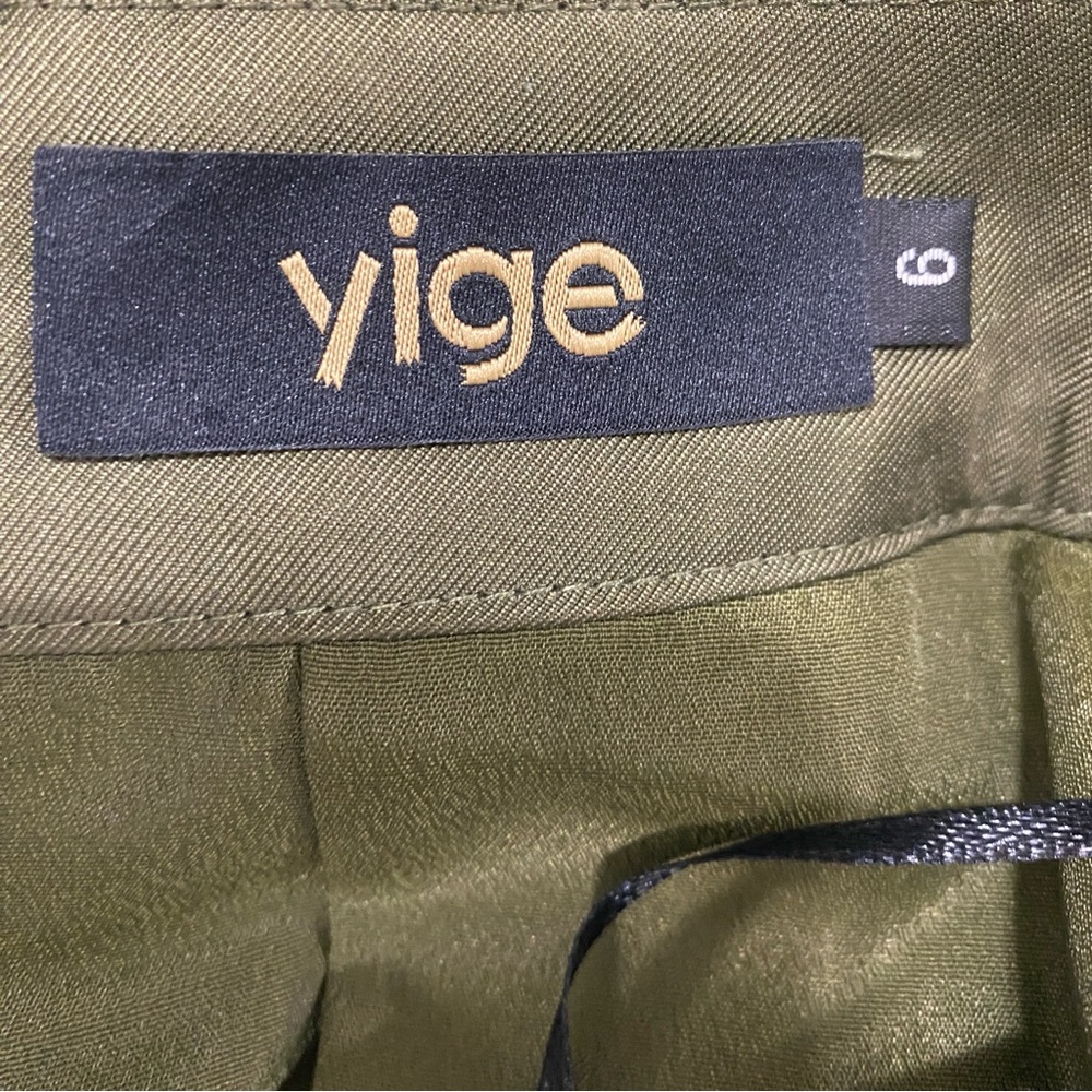 Yige Olive Green Women's Skirt - Picture 3 of 4